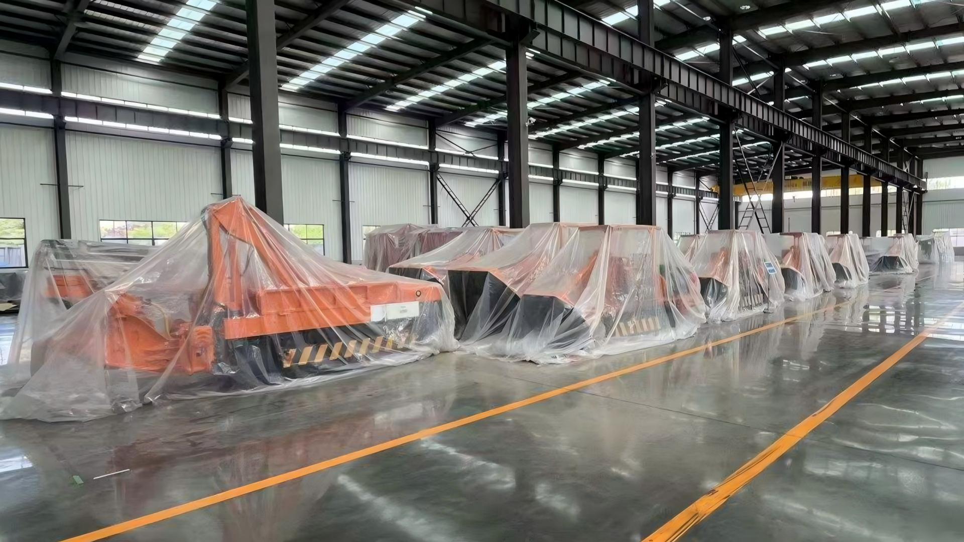 Chargeur de roches pour déchargement latéral de mine de charbon